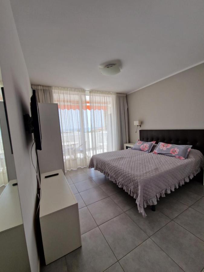 Las Vistas Beach Arona  Bagian luar foto